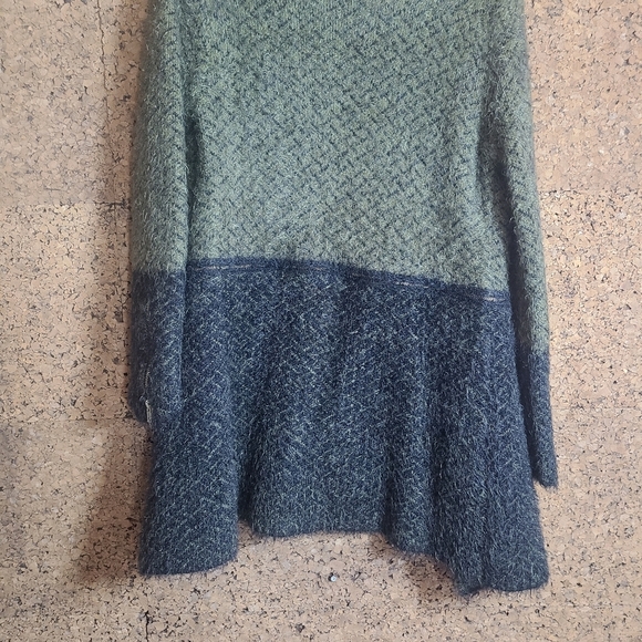 Winter Women's Jacket - Picture 7 of 9